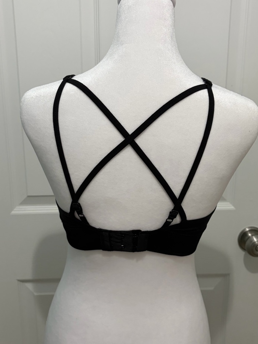 PINK Victoria's Secret XS Women's Sports Bra - Black